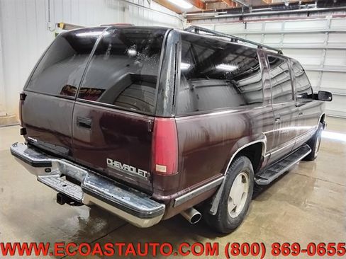 Used 1997 Chevrolet Suburban 4WD w/ Preferred Equipment Group 3 image 3