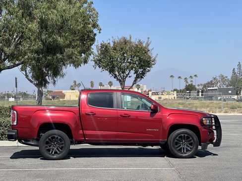Used 2019 GMC Canyon SLE w/ Elevation Edition RWD image 3