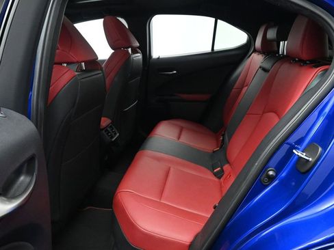 Used 2022 Lexus UX 200 F Sport w/ F Sport Premium Package FWD image 16