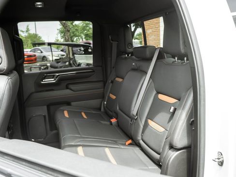 Used 2024 GMC Sierra 2500 AT4 w/ AT4 Preferred Package AWD/4WD image 27