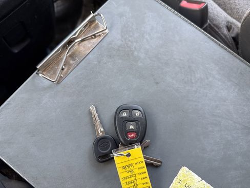 Used 2014 Chevrolet Express 3500 image 22