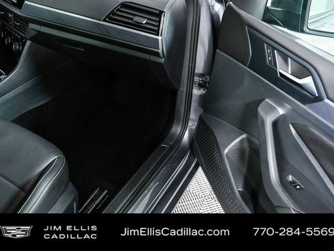 Used 2024 Volkswagen Jetta SE FWD image 21