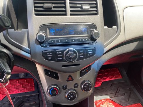 Used 2012 Chevrolet Sonic LS FWD image 13