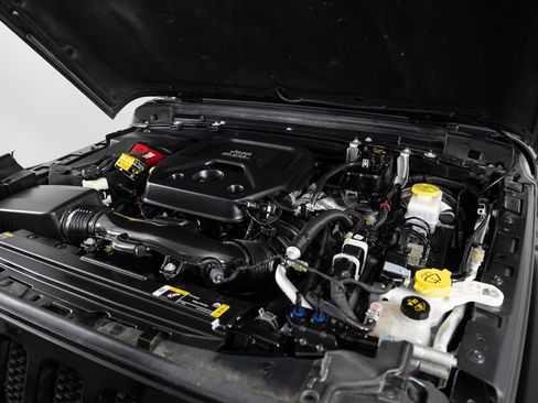 Used 2023 Jeep Wrangler Willys image 42