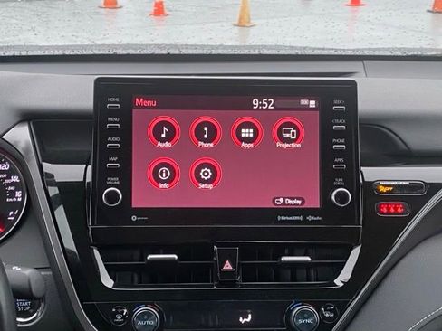 Used 2023 Toyota Camry XSE image 11