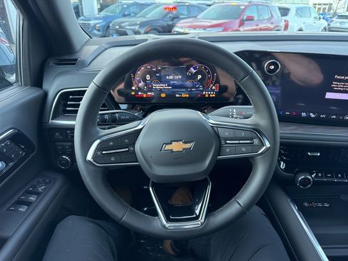 Used 2025 Chevrolet Suburban Premier w/ Sun And Tow Package image 20