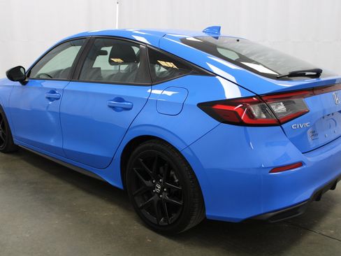 Used 2022 Honda Civic Sport image 7