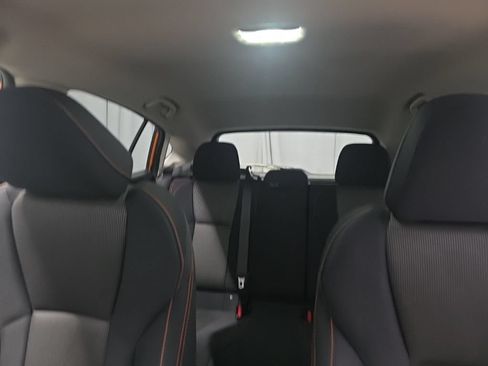 Used 2018 Subaru Crosstrek 2.0i Premium w/ Popular Package #3 AWD/4WD image 15