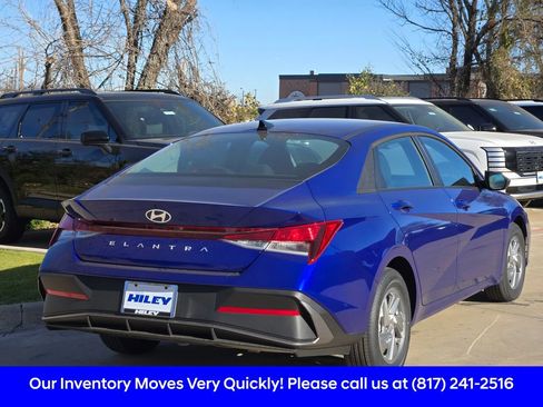 New 2026 Hyundai Elantra SE image 4