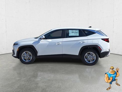 Used 2026 Hyundai Tucson SE image 8