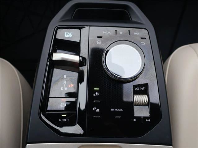 Certified 2024 BMW iX xDrive50 w/ Premium Package AWD/4WD image 19