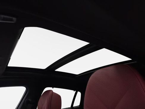 Certified 2025 BMW X6 M60i w/ Executive Package image 27