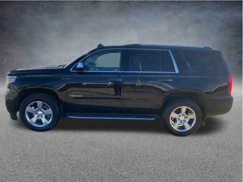 Used 2018 Chevrolet Tahoe Premier RWD image 2