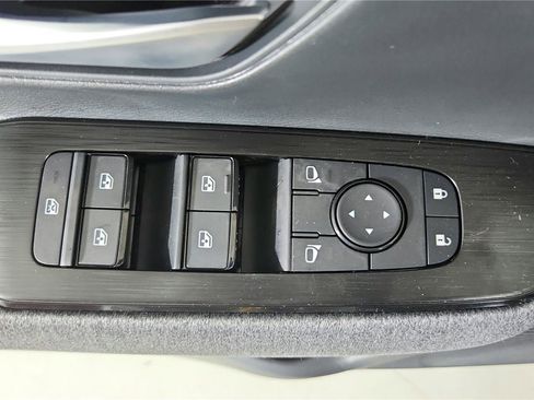 New 2026 Nissan Kicks SV w/ Cold Weather Package image 10