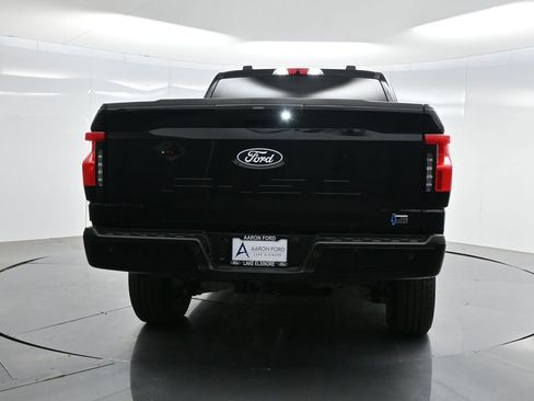 Used 2025 Ford F150 Lightning XLT image 31