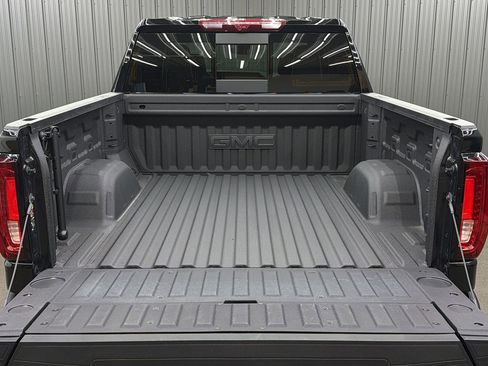 Used 2025 GMC Sierra 1500 Denali Ultimate image 17