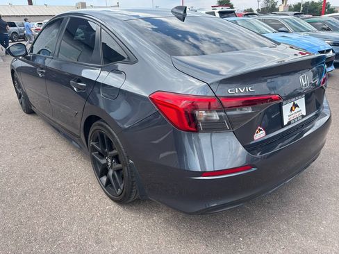 Used 2023 Honda Civic Sport image 5