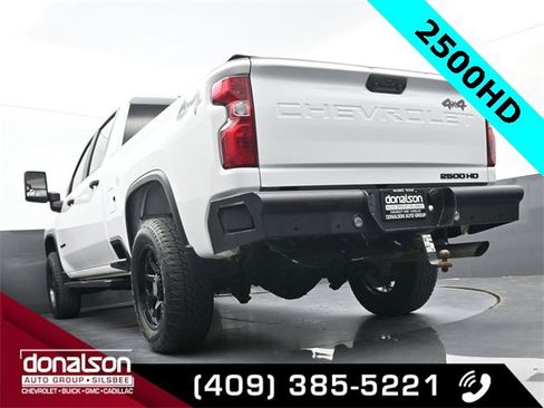 Used 2024 Chevrolet Silverado 2500 Custom w/ Custom Value Package image 17