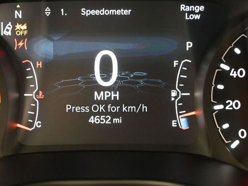 Used 2024 Jeep Compass Latitude AWD/4WD image 12
