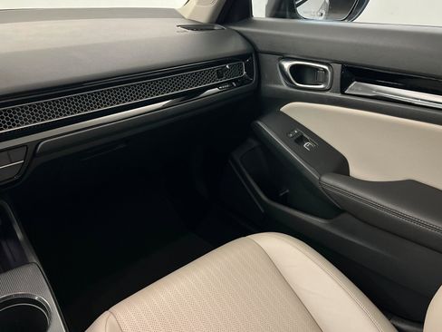 Used 2024 Honda Civic EX-L image 10