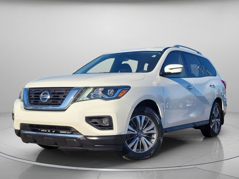 Certified 2020 Nissan Pathfinder S image 2