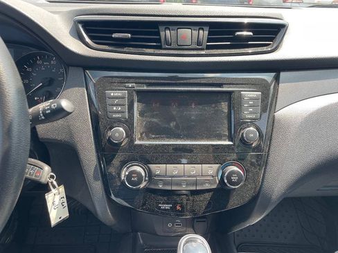 Used 2019 Nissan Rogue Sport S AWD/4WD image 14