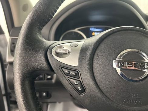 Used 2018 Nissan Sentra SR w/ SR Midnight Edition Package image 11