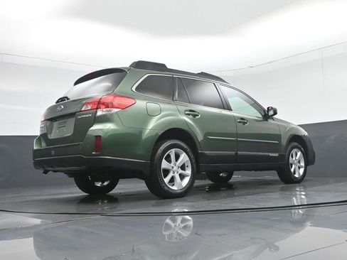 Used 2013 Subaru Outback 2.5i Premium image 52