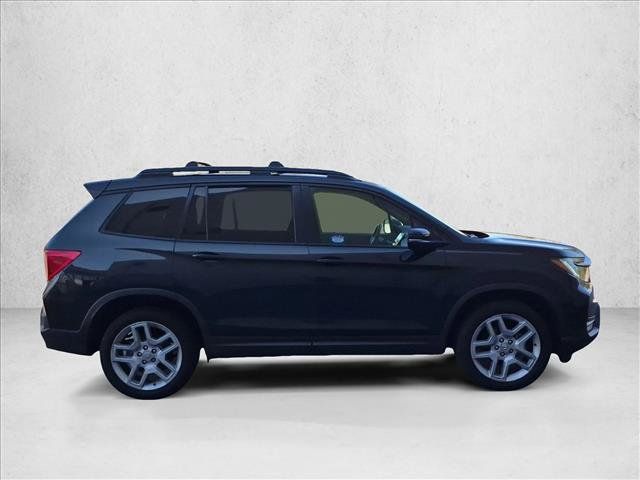 Used 2025 Honda Passport EX-L image 4