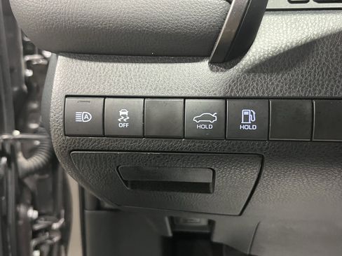 Used 2023 Toyota Camry SE image 24