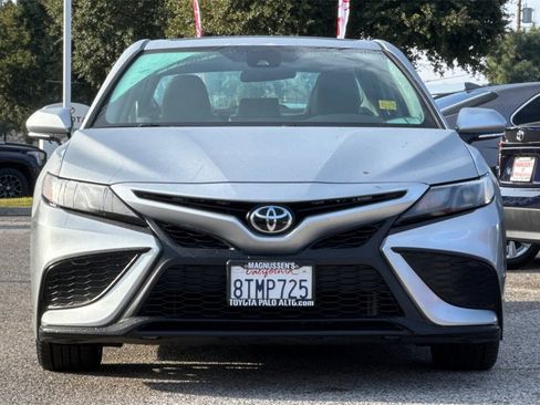 Used 2021 Toyota Camry SE image 8