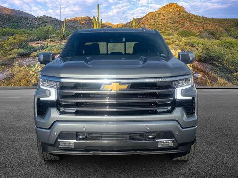 Used 2025 Chevrolet Silverado 1500 High Country w/ High Country Premium Package image 9