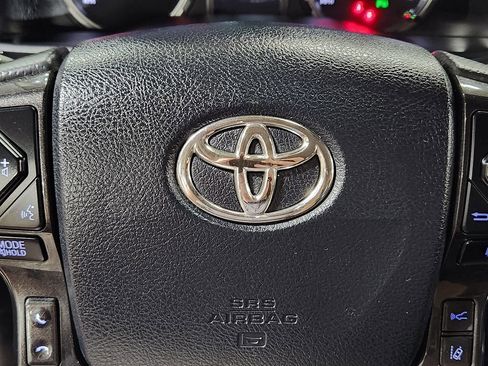 Used 2021 Toyota 4Runner Nightshade image 51