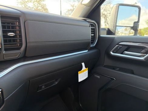 New 2026 Chevrolet Silverado 2500 LTZ w/ LTZ Plus Package image 39