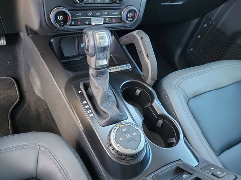 Certified 2024 Ford Bronco Outer Banks image 24