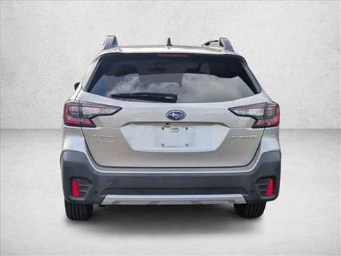 Used 2020 Subaru Outback Limited image 6