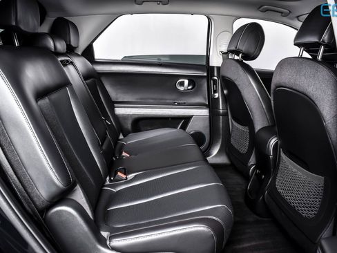 Used 2023 Hyundai Ioniq 5 Limited image 23