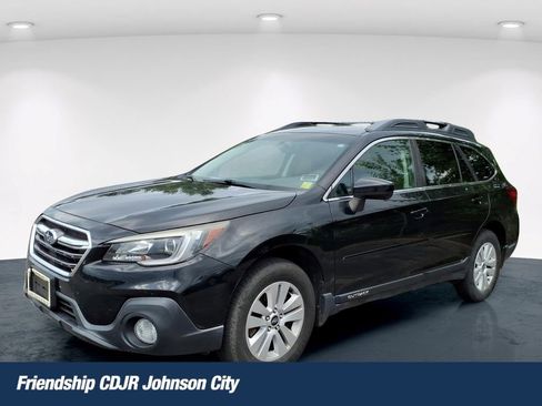 Used 2018 Subaru Outback 2.5i Premium AWD/4WD image 1