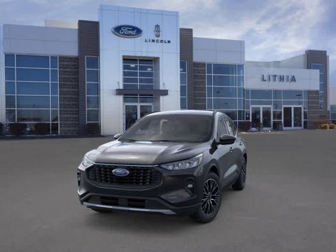 New 2026 Ford Escape PHEV image 2