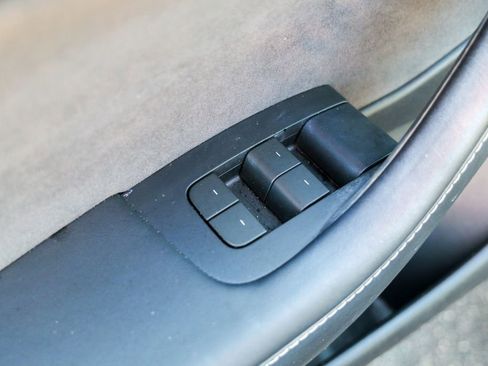 Used 2023 Tesla Model 3 Standard Range image 17