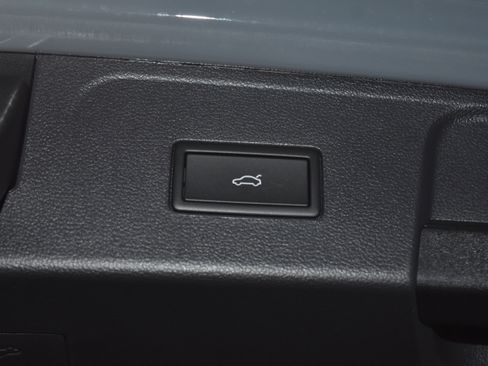 New 2026 Volkswagen Atlas SE image 26