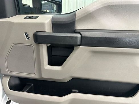 Used 2022 Ford F250 XL w/ Power Equipment Group RWD image 20