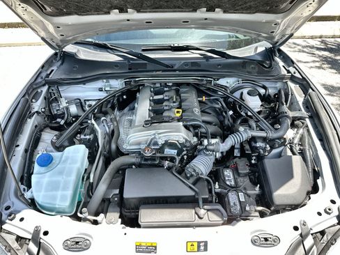 Used 2024 MAZDA MX-5 Miata RF Grand Touring RWD image 12