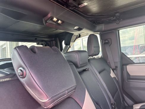 New 2025 Ford Bronco Big Bend w/ Black Diamond Package image 16