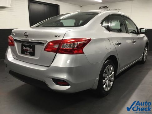 Used 2016 Nissan Sentra SV FWD image 10