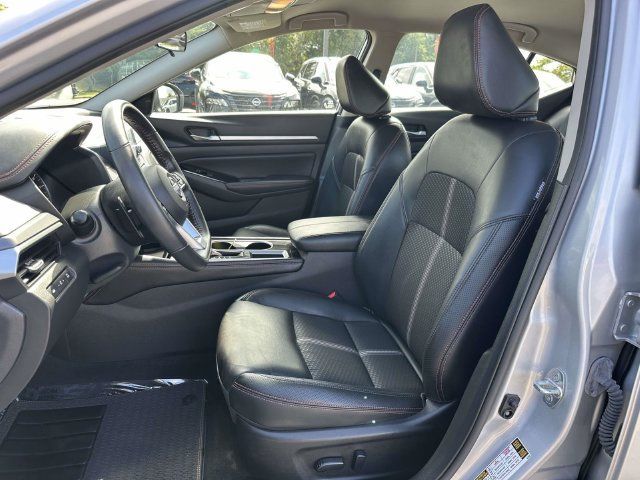 Used 2024 Nissan Altima 2.5 SR FWD image 16