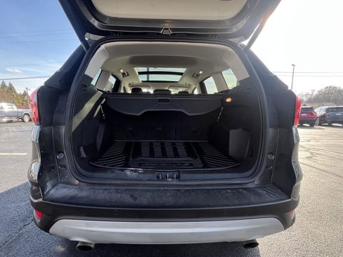 Used 2019 Ford Escape Titanium image 29