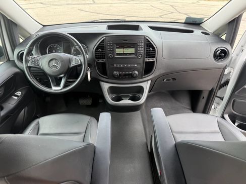 Used 2019 Mercedes-Benz Metris Passenger image 17