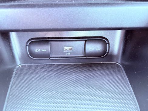 Used 2023 Kia Forte LXS image 15