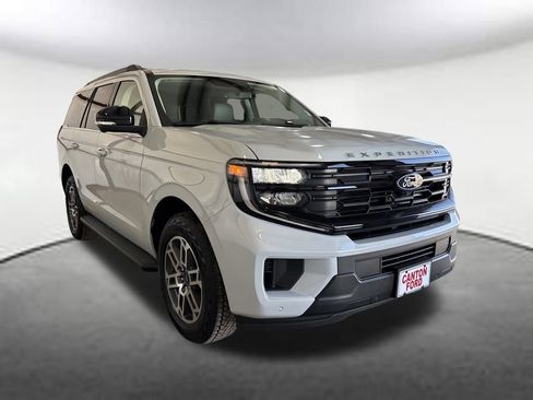 New 2026 Ford Expedition Active image 7